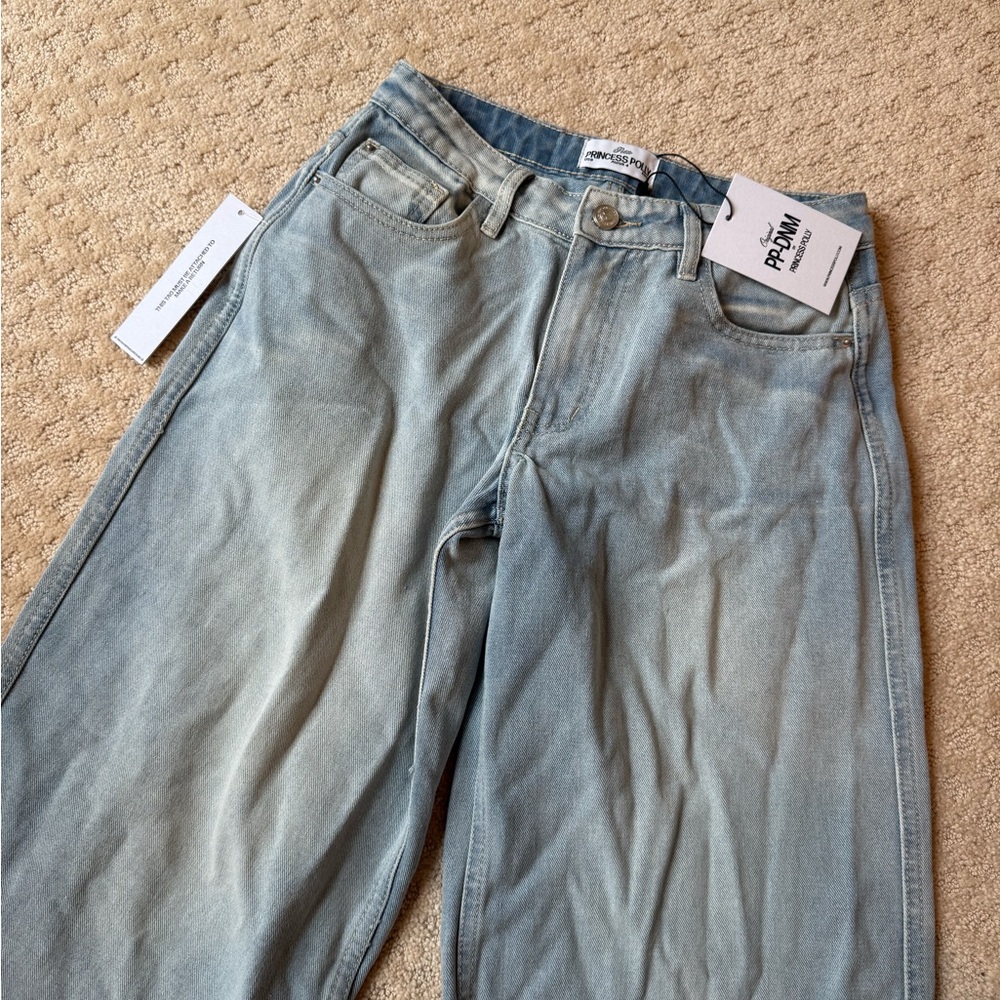 Princess Polly low rise baggy light blue jeans new with tags